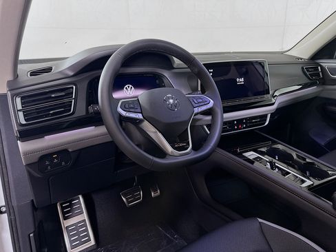New 2026 Volkswagen Atlas Peak Edition AWD/4WD image 9