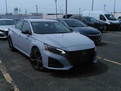 Used 2024 Nissan Altima 2.5 SR