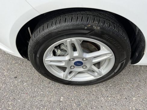 Used 2018 Ford Fiesta SE image 23