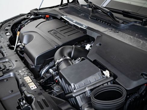 New 2026 Land Rover Range Rover Evoque S image 44