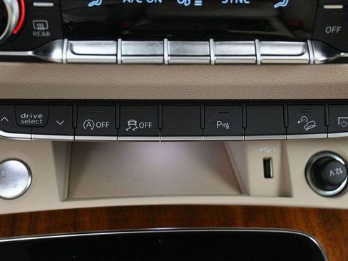 Used 2023 Audi Q5 2.0T Premium Plus w/ Premium Plus Package AWD/4WD image 23