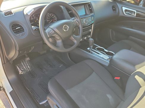 Certified 2020 Nissan Pathfinder S image 24
