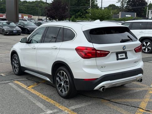 Used 2021 BMW X1 xDrive28i w/ Convenience Package AWD/4WD image 3