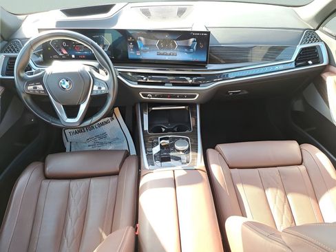 Used 2025 BMW X5 xDrive50e image 12