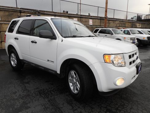 Used 2009 Ford Escape 4WD Hybrid image 1