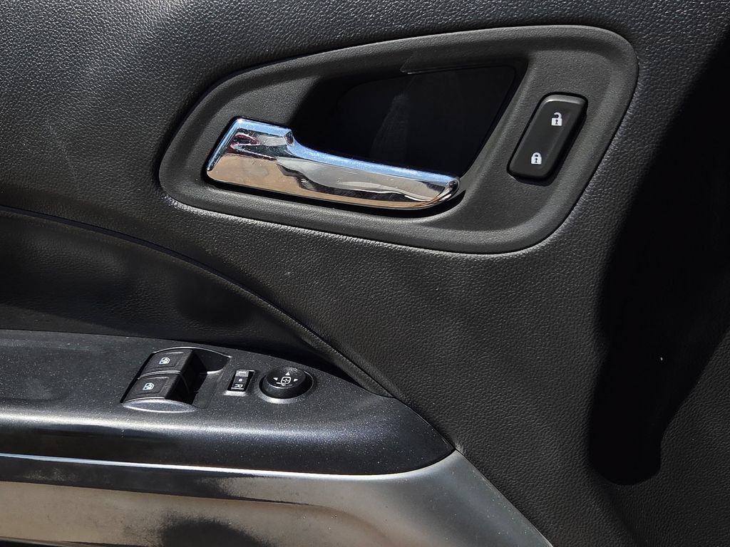Used 2022 Chevrolet Colorado LT w/ Fleet Safety Package RWD image 19