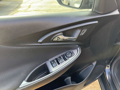 Used 2023 Chevrolet Malibu LT FWD image 24