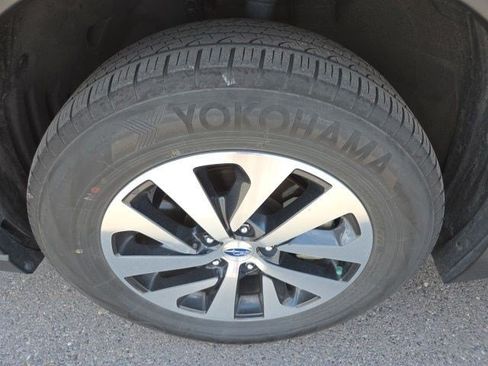 Used 2023 Subaru Outback Premium AWD/4WD image 23