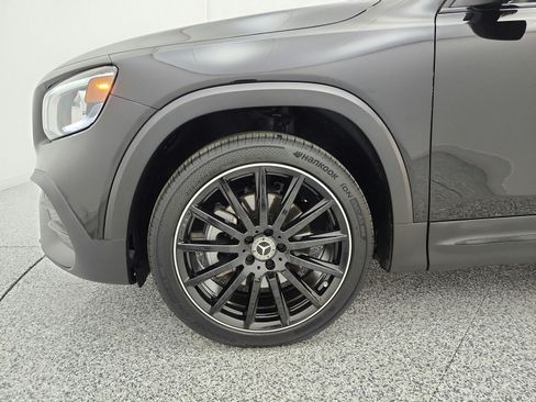 Used 2022 Mercedes-Benz GLB 250 image 17