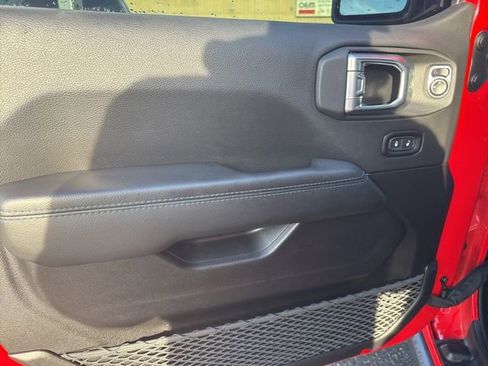 Used 2021 Jeep Wrangler Unlimited Rubicon 4xe w/ Cold Weather Group image 17