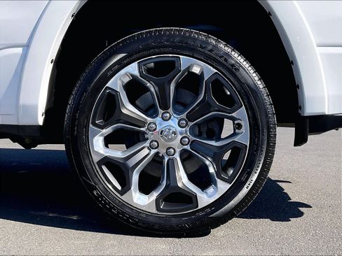 Used 2021 RAM 1500 Limited AWD/4WD image 11
