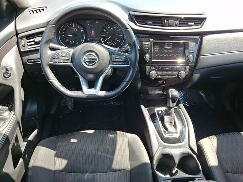 Used 2019 Nissan Rogue SV AWD/4WD image 11
