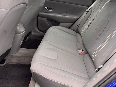 Used 2025 Hyundai Elantra Sport FWD image 10