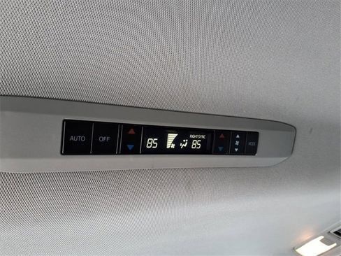 Certified 2021 Toyota Sienna XLE image 12