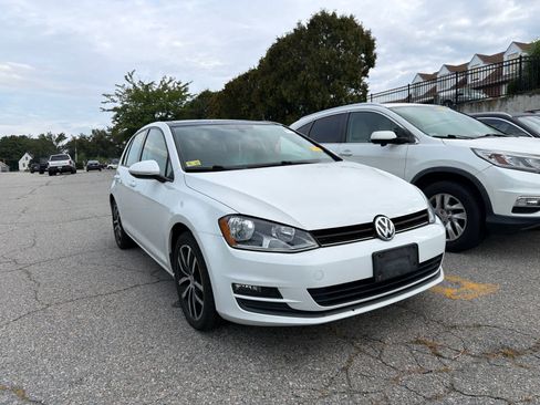 Used 2016 Volkswagen Golf SE FWD image 3