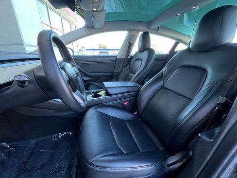 Used 2020 Tesla Model 3 Long Range image 14