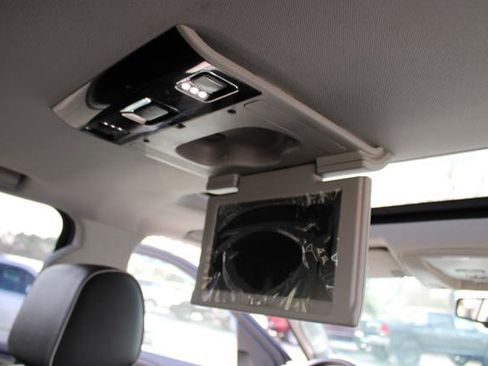 Used 2017 Chevrolet Silverado 2500 High Country w/ Duramax Plus Package image 32