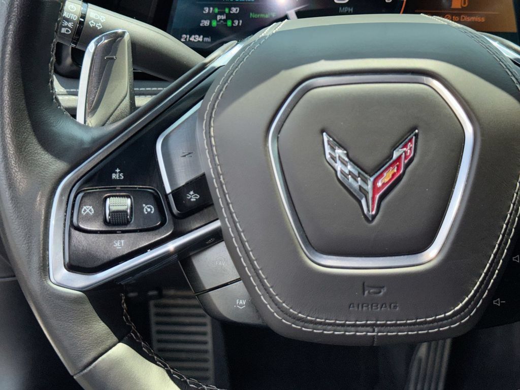 Used 2025 Chevrolet Corvette Stingray Preferred Cpe w/ Z51 Performance Package RWD image 17