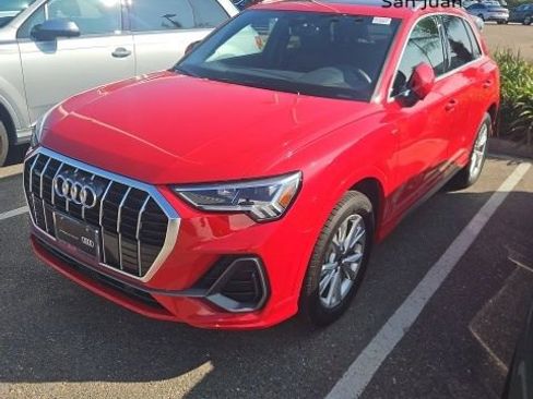 Certified 2025 Audi Q3 2.0T Premium w/ Convenience Package image 1