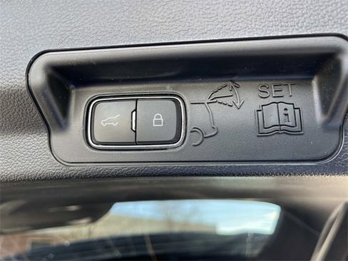 Used 2023 Ford Explorer ST-Line w/ Class IV Trailer Tow Package image 13