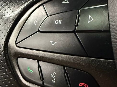 Used 2022 Dodge Challenger SXT w/ Plus Package image 34