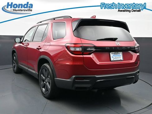 Used 2026 Honda Pilot Sport image 8