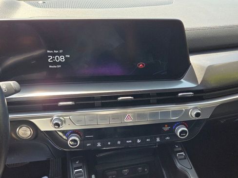 Used 2025 Kia Telluride S FWD image 17