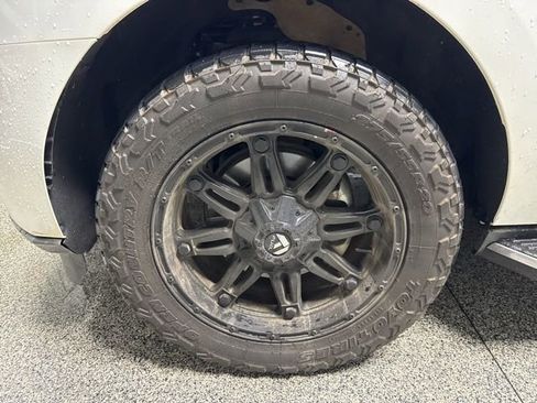 Used 2020 Ford Expedition Max XLT w/ Equipment Group 202A image 3