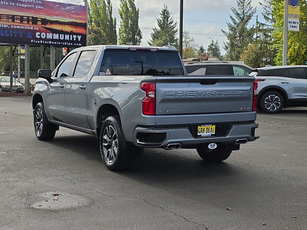 Used 2023 Chevrolet Silverado 1500 RST w/ Z71 Off-Road Package AWD/4WD image 4