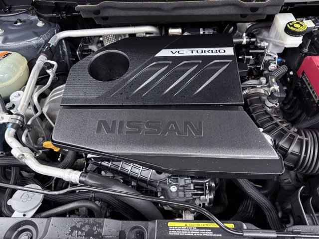 Used 2023 Nissan Rogue SV AWD/4WD image 13