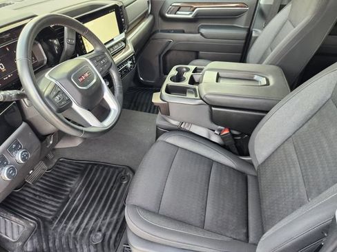 Used 2024 GMC Sierra 1500 Elevation AWD/4WD image 4