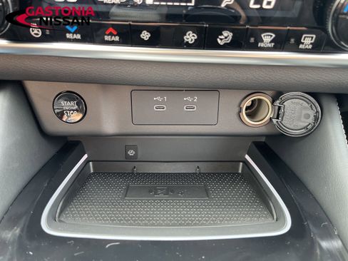 Used 2026 Nissan Rogue Platinum w/ Platinum Premium Package image 39