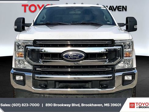 Used 2022 Ford F250 XLT w/ XLT Value Package AWD/4WD image 3