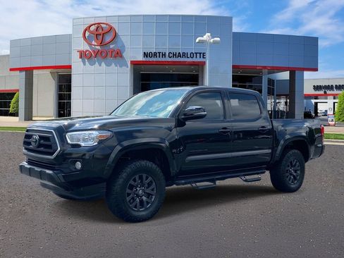Used 2023 Toyota Tacoma SR5 w/ Technology Package AWD/4WD image 5