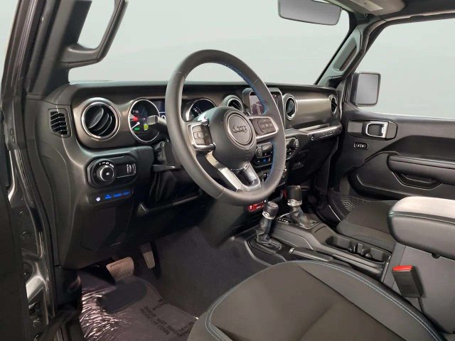 Used 2023 Jeep Wrangler Unlimited Rubicon 4xe AWD/4WD image 56