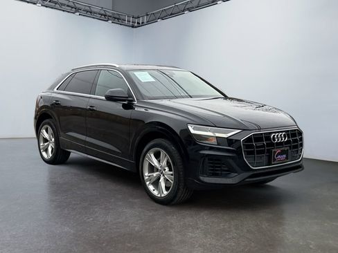 Used 2019 Audi Q8 Premium w/ Convenience Package image 3