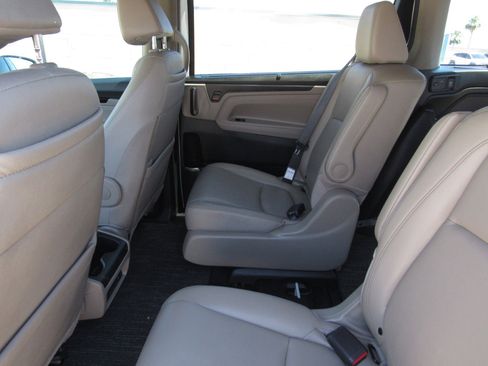 Used 2023 Honda Odyssey Touring image 15
