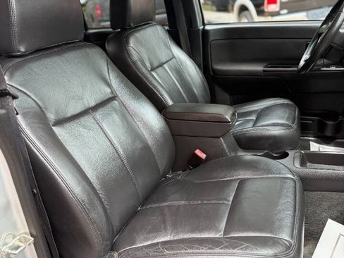 Used 2012 Chevrolet Colorado LT AWD/4WD image 16