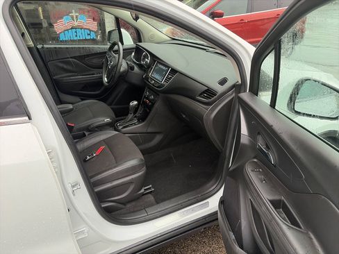 Used 2017 Buick Encore Preferred FWD image 9