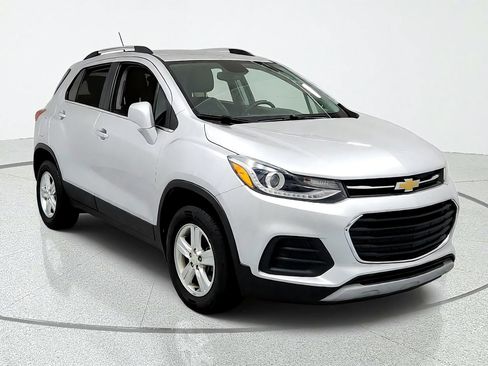Used 2019 Chevrolet Trax LT w/ LT Convenience Package AWD/4WD image 7