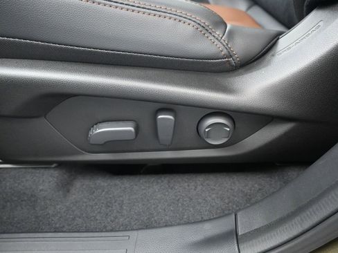 New 2025 Subaru Forester Touring image 14
