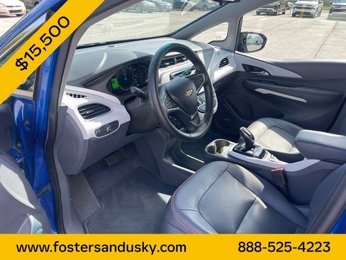 Used 2017 Chevrolet Bolt Premier w/ Driver Confidence II Package FWD image 13