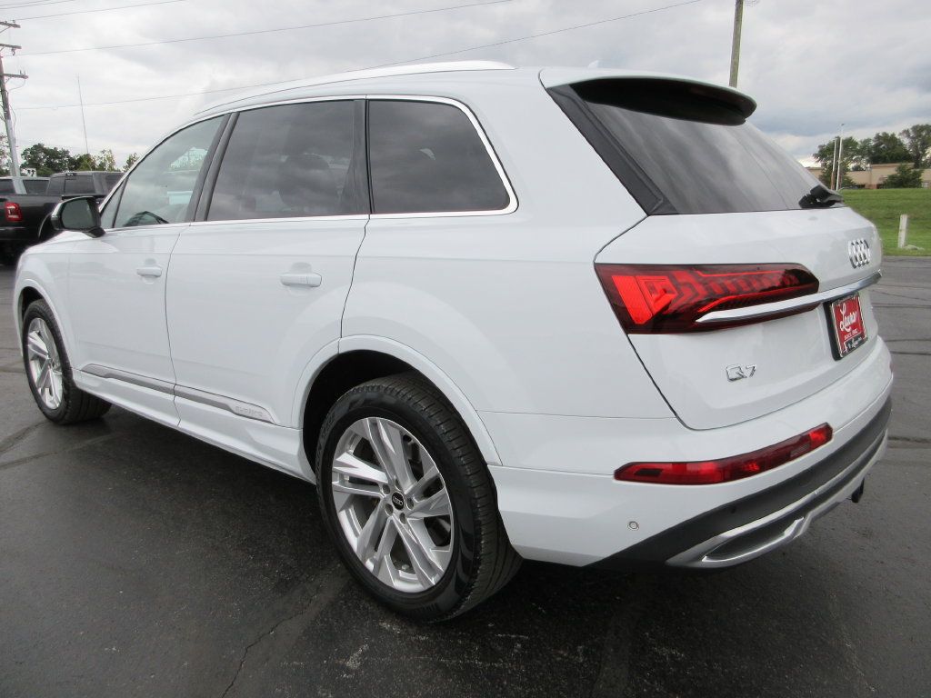 Used 2023 Audi Q7 3.0T Premium w/ Convenience Package AWD/4WD image 9