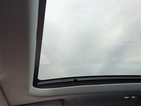 Used 2022 Lincoln Corsair FWD w/ Premium Package image 26