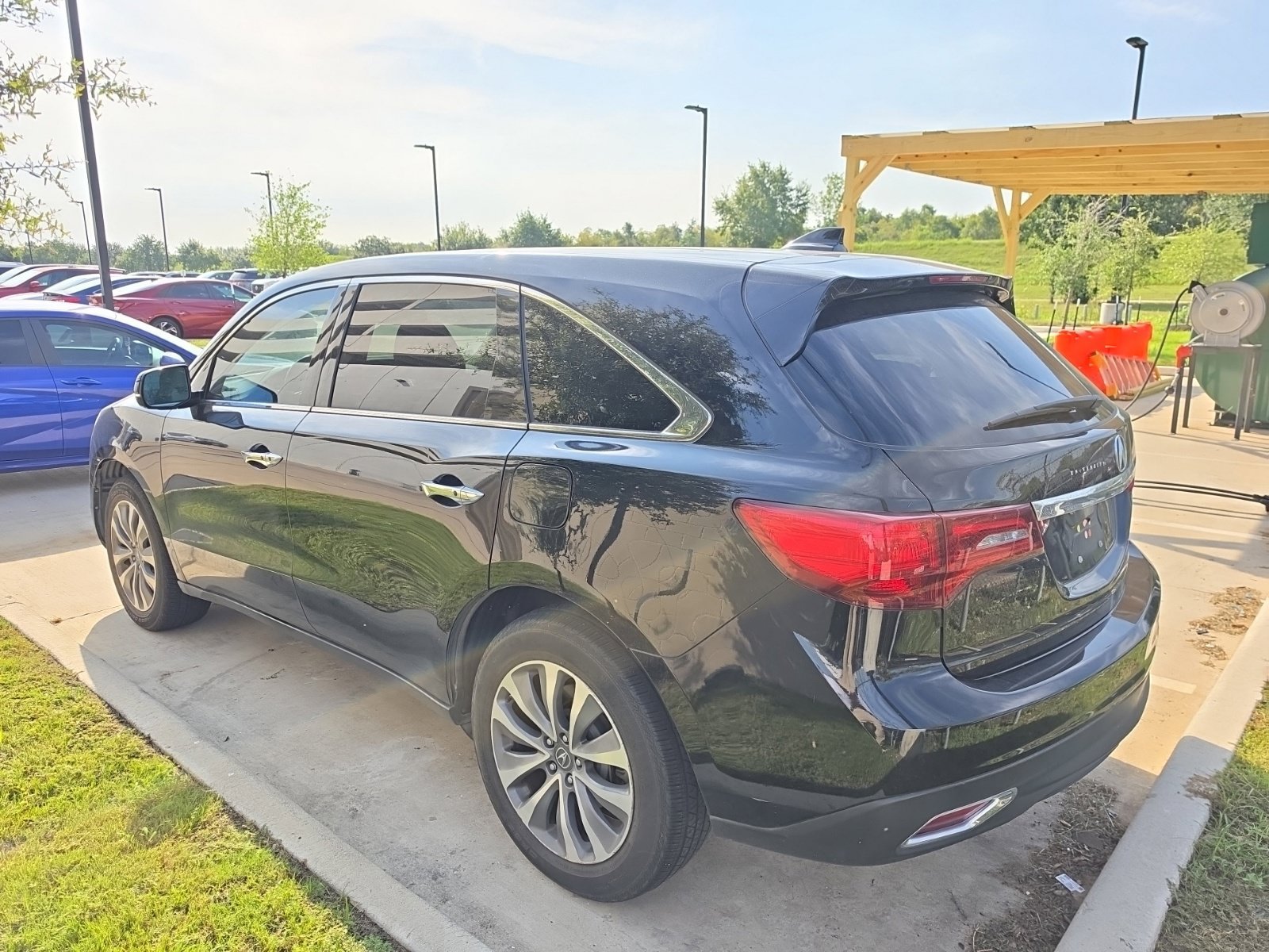 Used 2015 Acura MDX w/ Technology Package AWD/4WD image 7