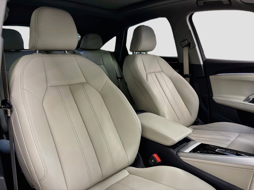 Used 2025 Audi Q5 Premium Plus w/ Premium Plus AWD/4WD image 16
