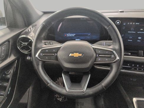 Used 2025 Chevrolet Equinox LT AWD/4WD image 6