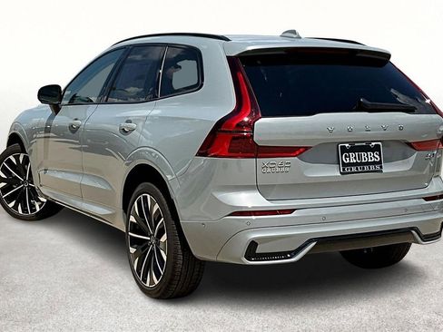 New 2026 Volvo XC60 B5 Ultra w/ Climate Package image 4