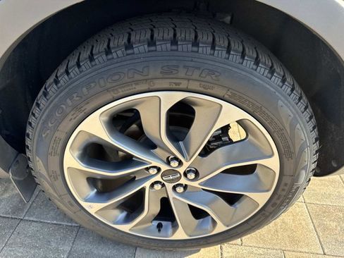 Used 2022 Lincoln Nautilus Reserve image 36