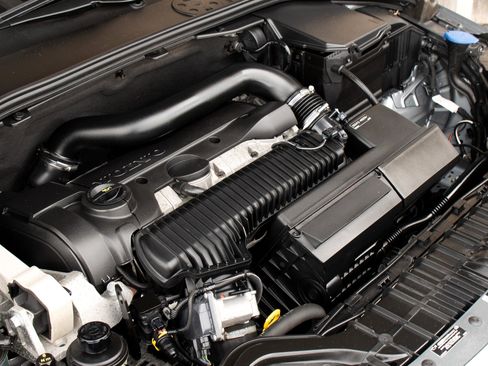 Used 2016 Volvo S60 T5 Cross Country Platinum w/ Protection Package image 31